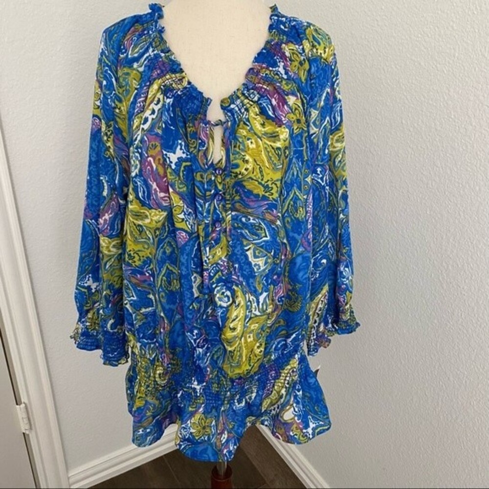 NWT.  Jones NY Blue Pink Floral Abstract Design Jewel Neck L-Sleeve Sexy Size 1X